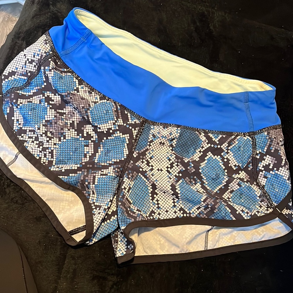 Pixel lululemon shorts